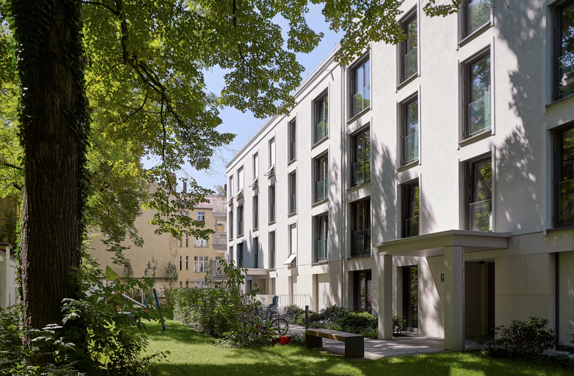 PANDION SERVICE holt Lehel Höfe zurück